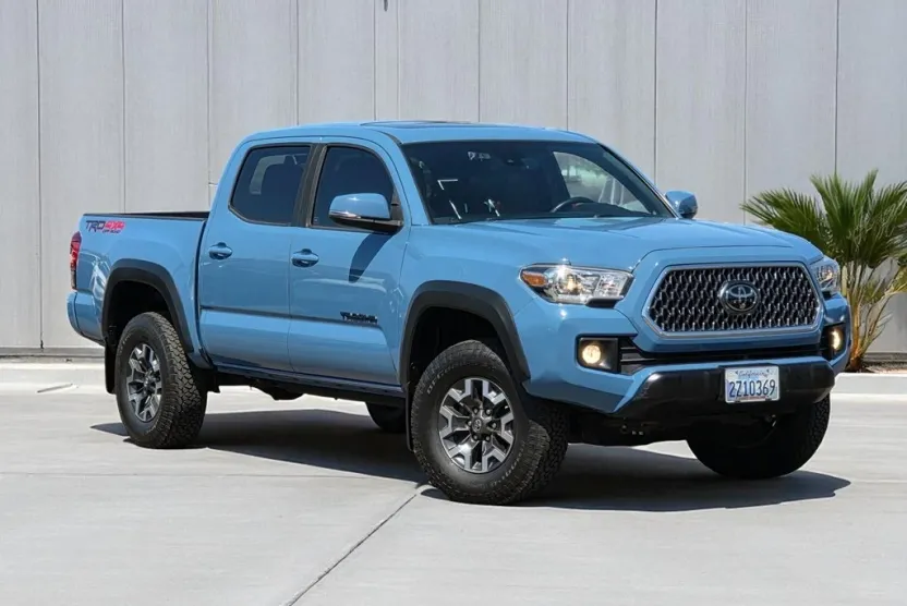2019 Toyota Tacoma TRD Double Cab V6 photo 1