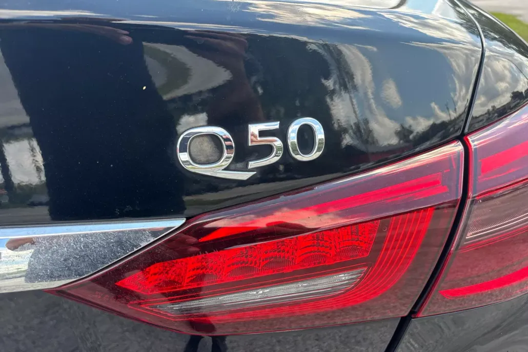 2020 Infiniti Q50 3.0t LUXE photo 1