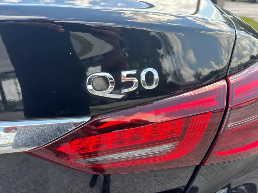 2020 Infiniti Q50 3.0t LUXE photo 1