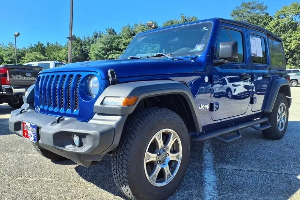 2018 Jeep Wrangler Unlimited Sport photo 1