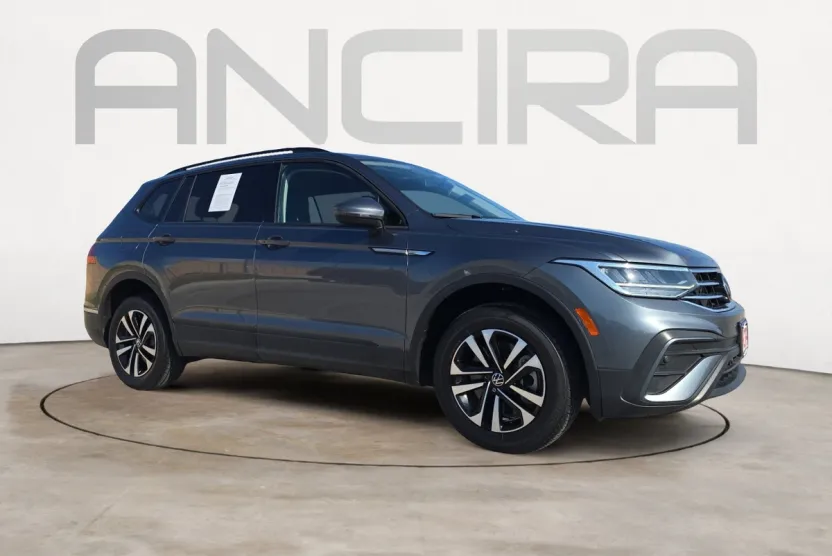 2022 Volkswagen Tiguan S photo 1