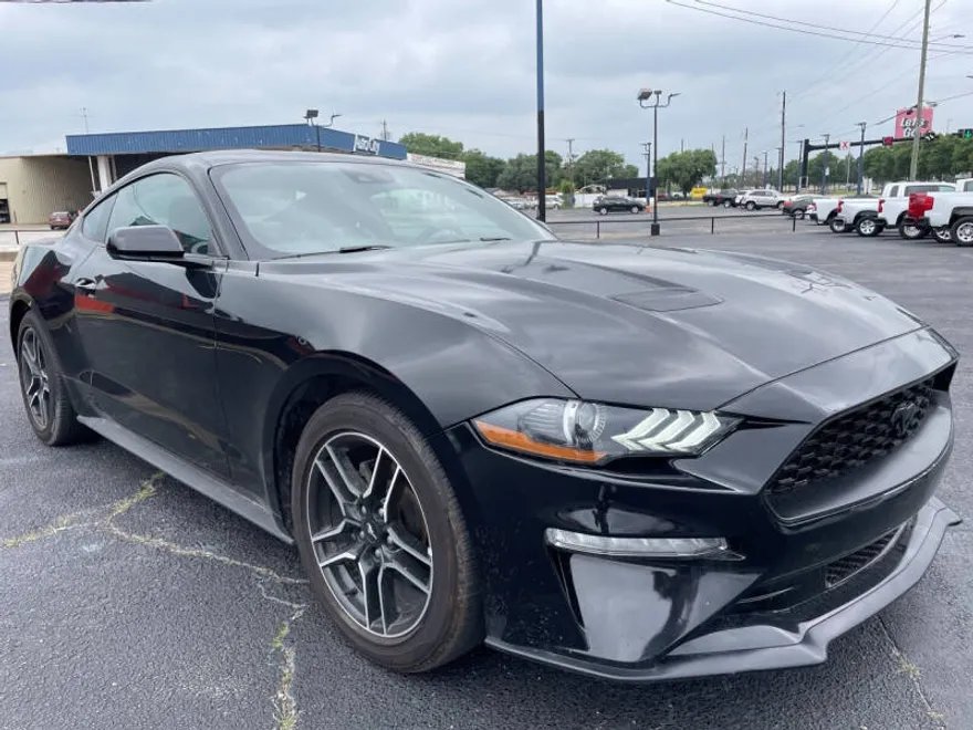 2022 Ford Mustang EcoBoost Premium photo 1
