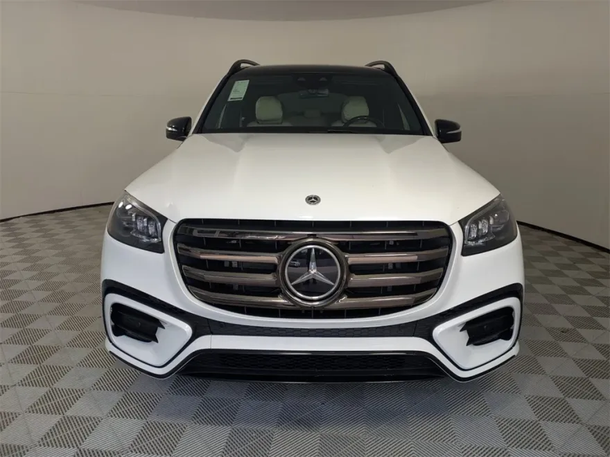 2026 Mercedes Benz GLS 580 4MATIC photo 1