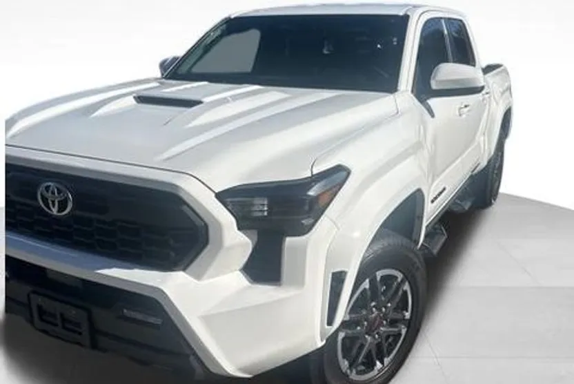2025 Toyota Tacoma TRD Sport photo 1