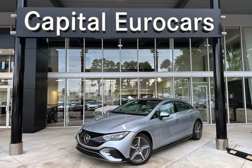 2024 Mercedes Benz EQE-Class Sedan photo 1