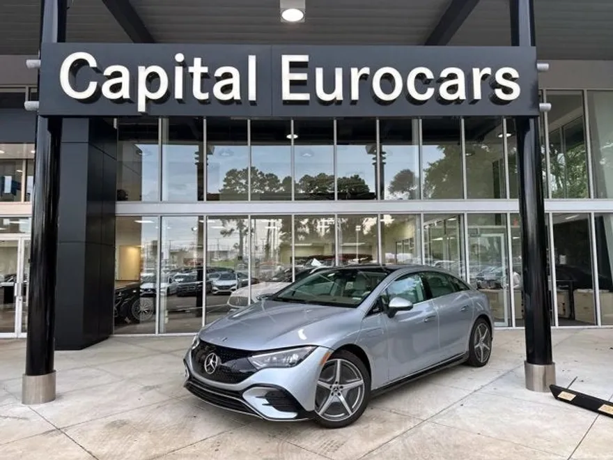 2024 Mercedes Benz EQE-Class Sedan photo 1