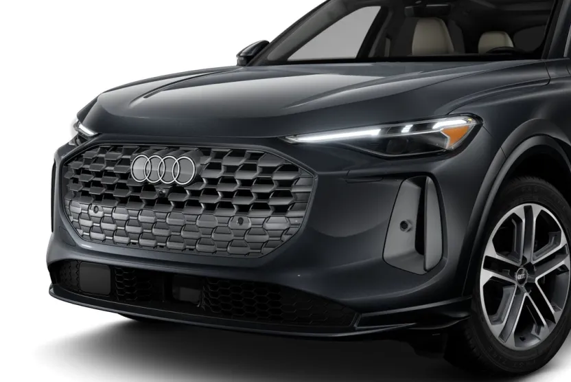 2025 Audi Q5 2.0T Prestige photo 1
