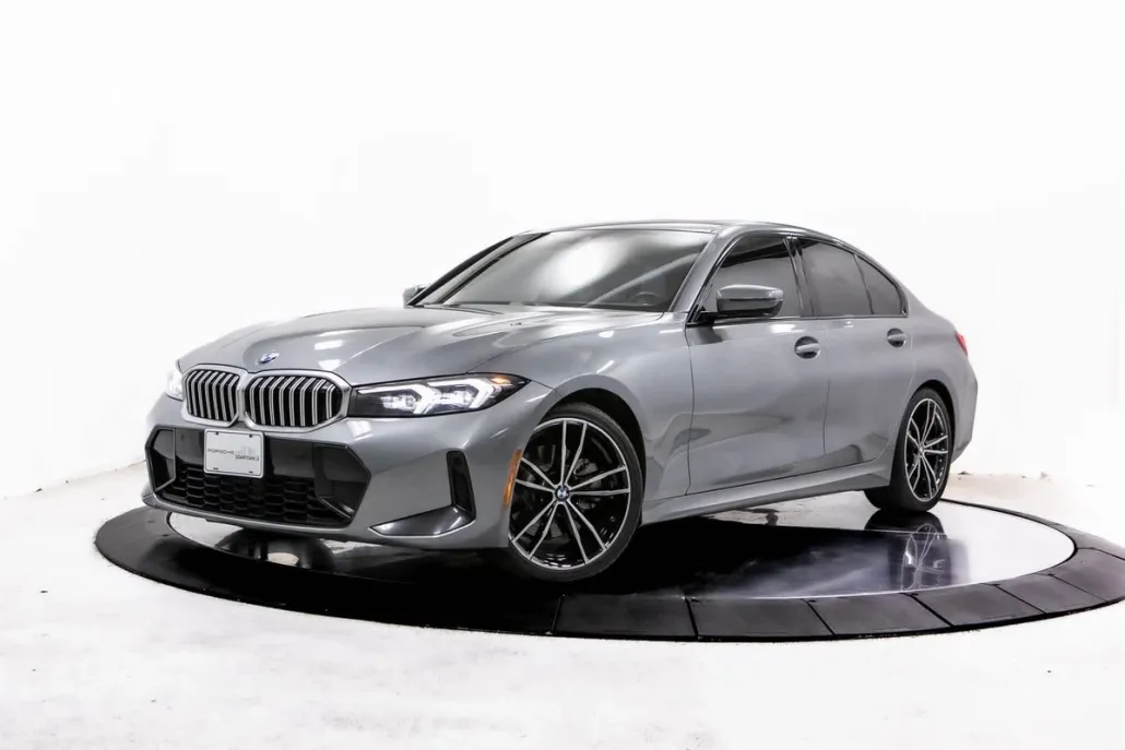 2023 Bmw 330i photo 1