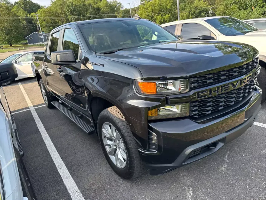2020 Chevrolet Silverado 1500 Custom photo 1