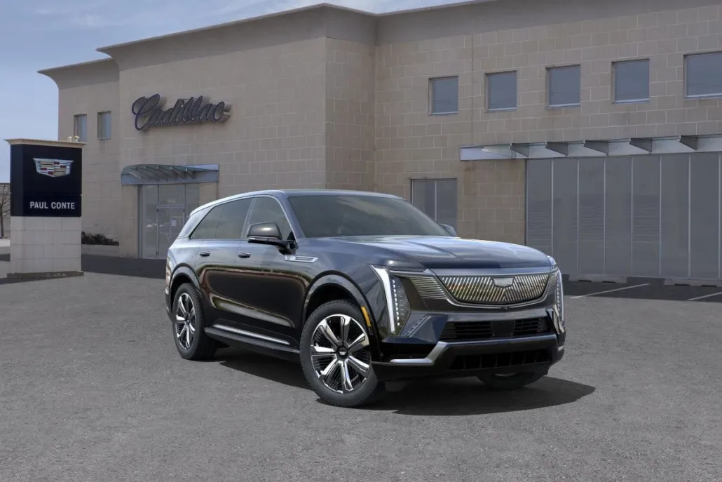 2025 Cadillac Escalade IQ Luxury photo 1