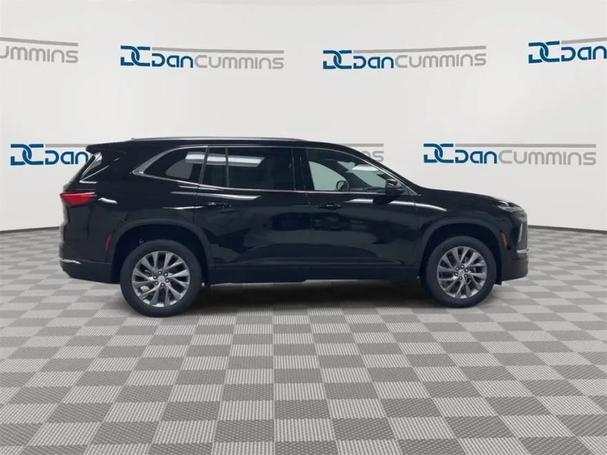 2025 Buick Enclave Preferred photo 1