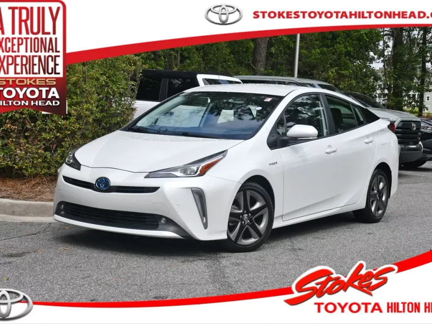 2022 Toyota Prius Limited photo 1