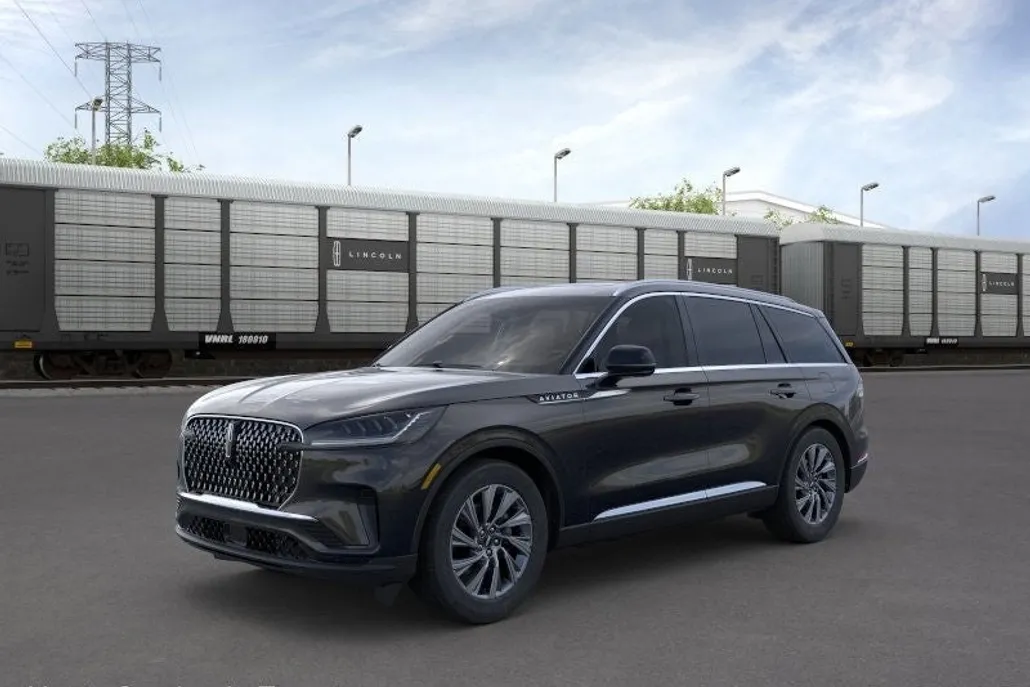 2025 Lincoln Aviator Premiere photo 1