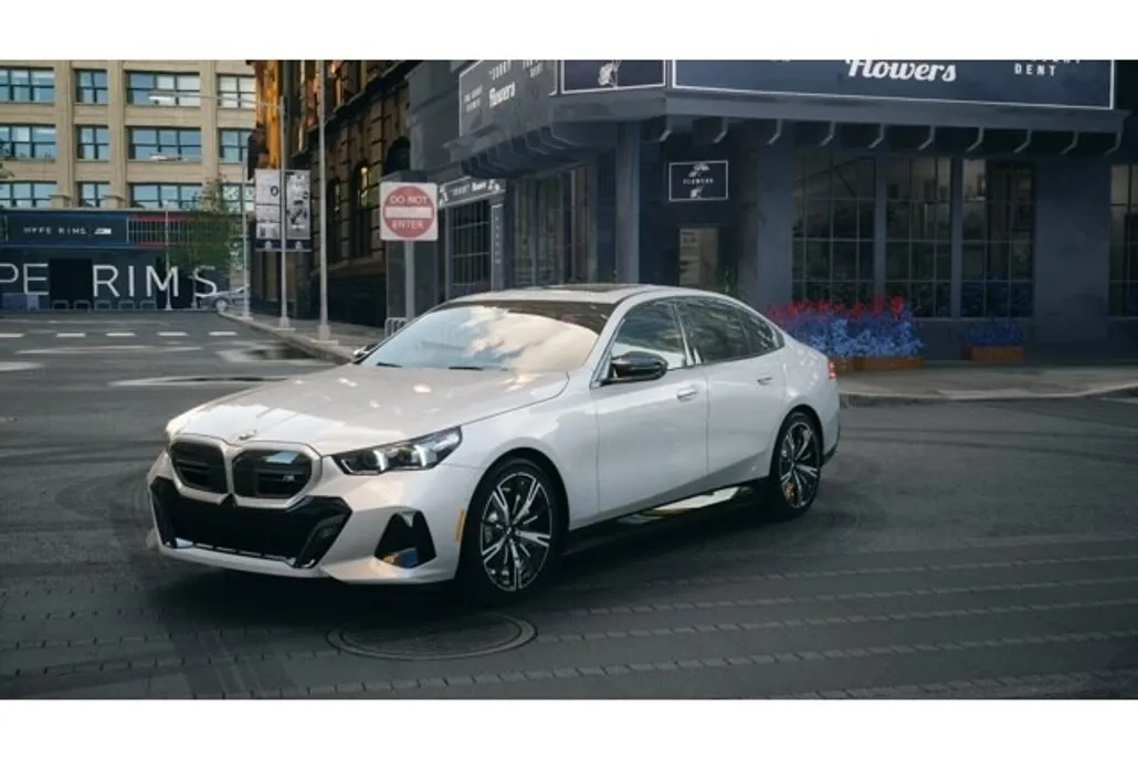 2025 Bmw i5 M60 photo 1