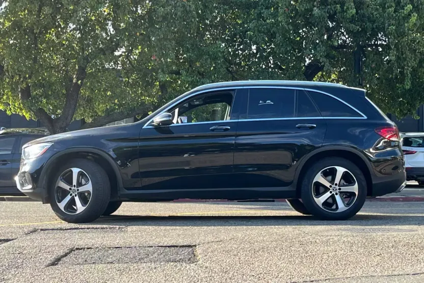 2020 Mercedes Benz GLC 350e 4MATIC photo 1