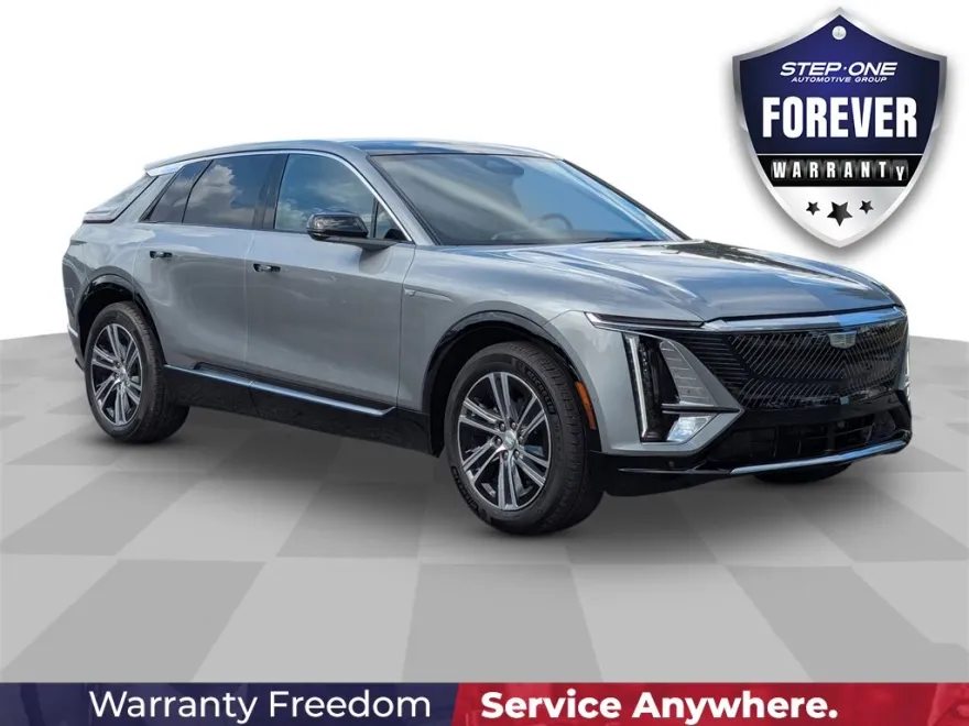 2026 Cadillac Lyriq Luxury photo 1