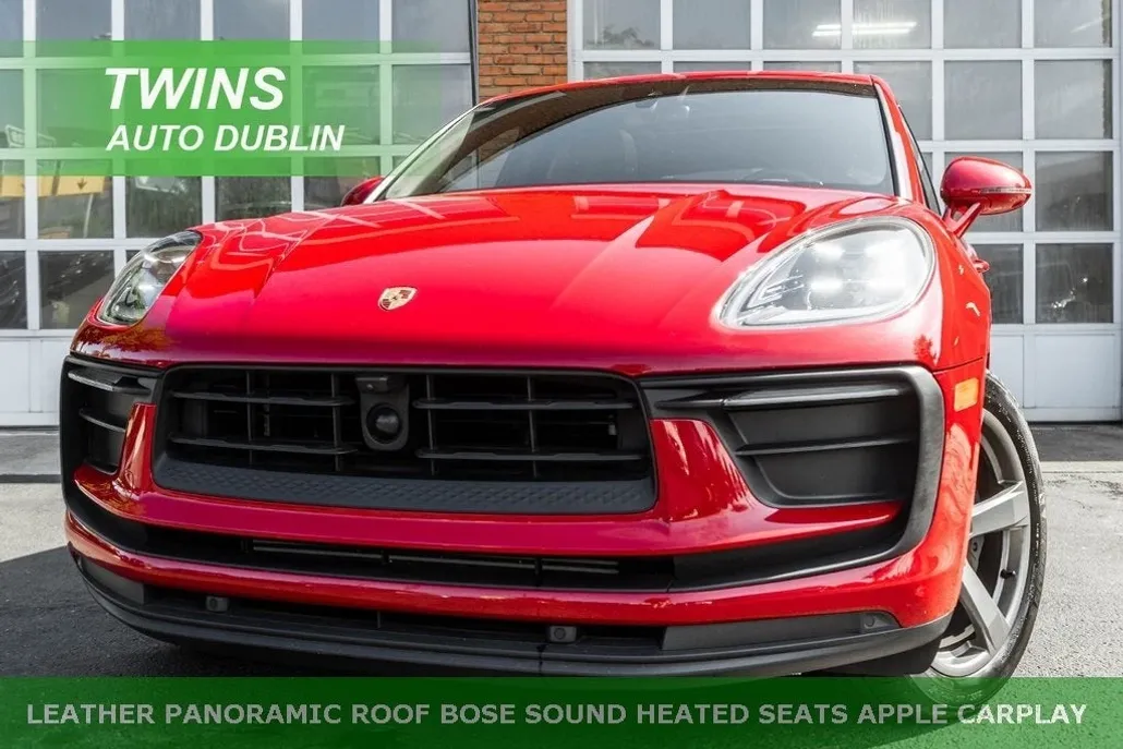 2023 Porsche Macan Base photo 1