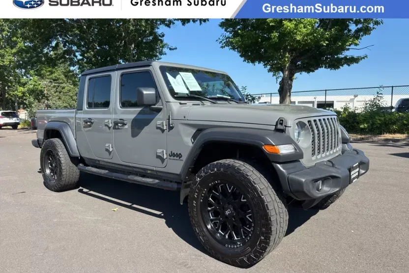 2021 Jeep Gladiator Sport photo 1