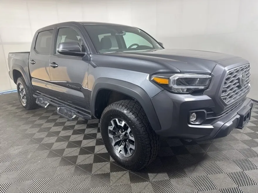 2023 Toyota Tacoma SR5 photo 1