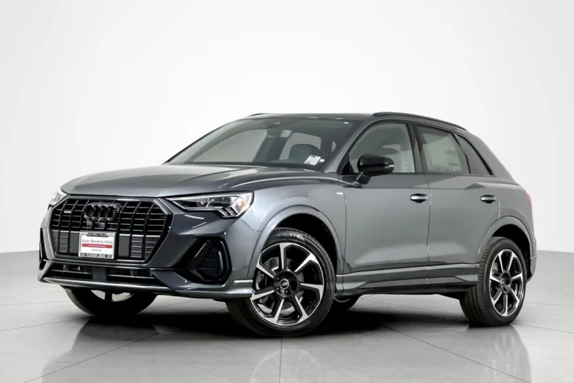 2025 Audi Q3 S line Premium Plus 45 TFSI photo 1