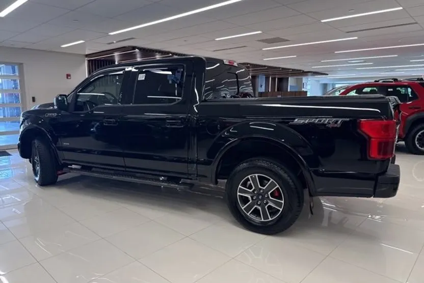 2016 Ford F-150 XLT photo 1