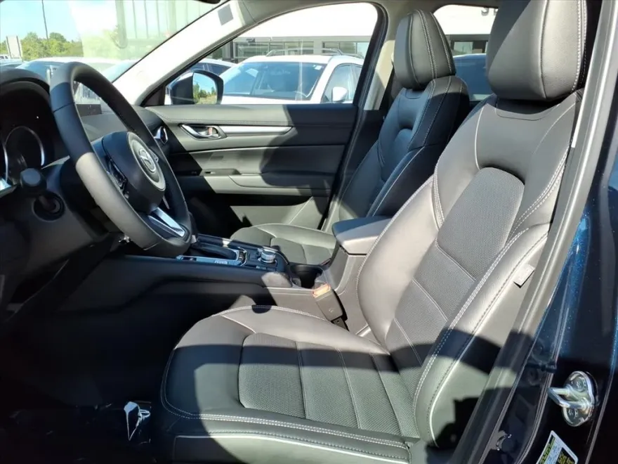 2025 Mazda CX-5 2.5 S Preferred photo 1