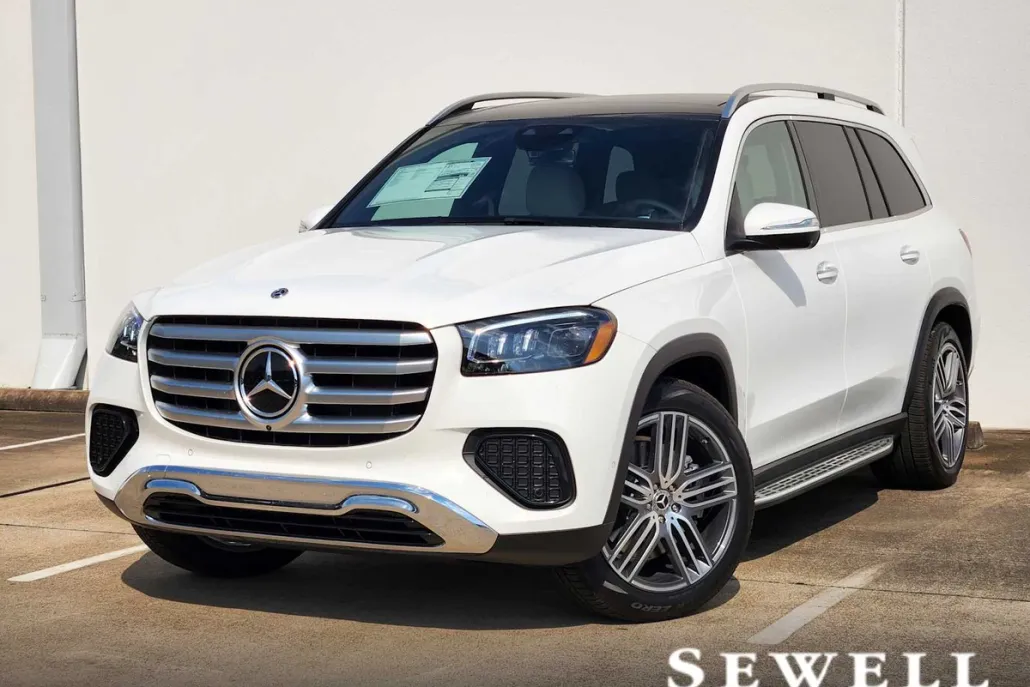 2026 Mercedes Benz GLS 450 4MATIC photo 1
