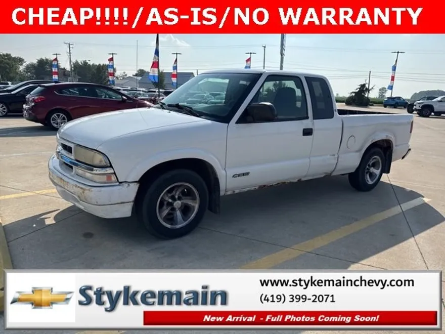 2000 Chevrolet S-10 Pickup photo 1