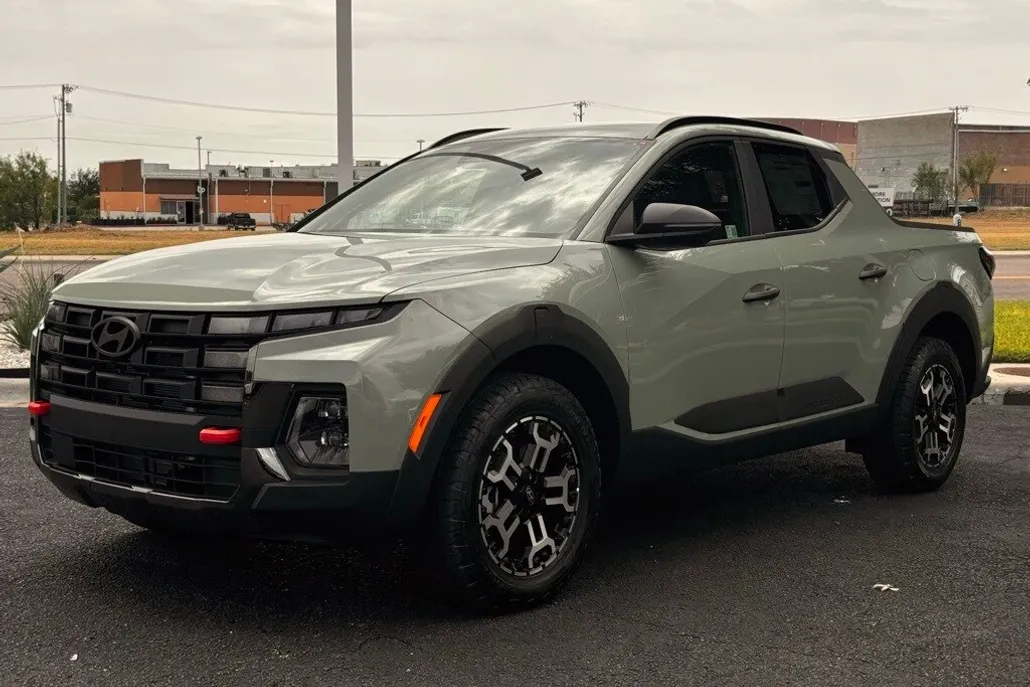 2025 Hyundai Santa Cruz XRT photo 1
