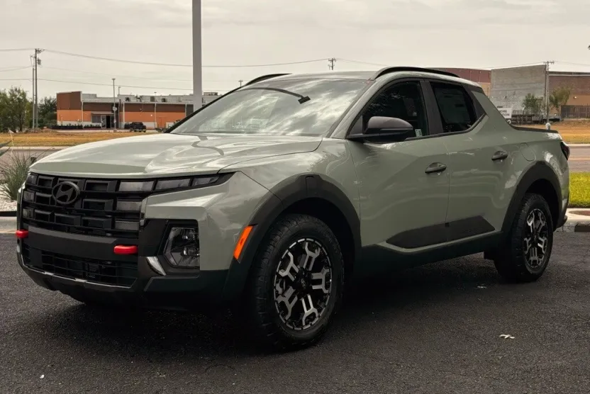 2025 Hyundai Santa Cruz XRT photo 1