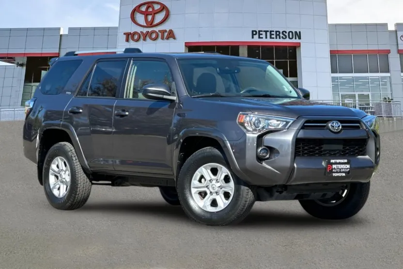 2023 Toyota 4Runner SR5 photo 1