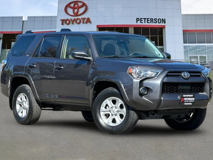 2023 Toyota 4Runner SR5 photo 1