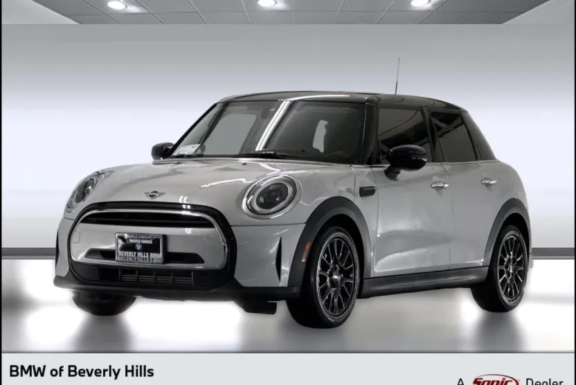 2023 Mini Cooper 4 Door Hardtop photo 1