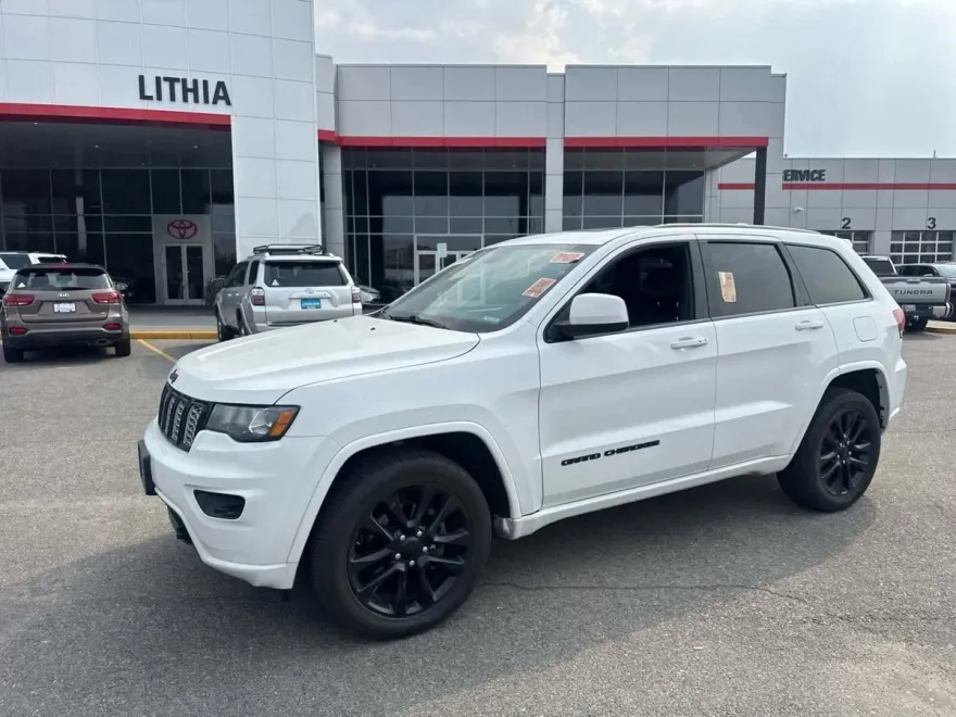 2018 Jeep Grand Cherokee Altitude Sport photo 1