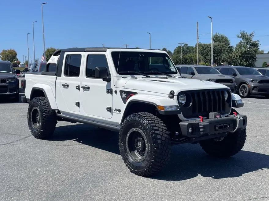 2021 Jeep Gladiator Sport photo 1