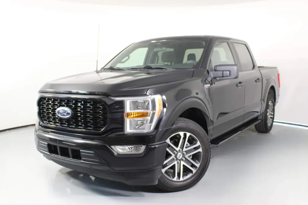 2022 Ford F-150 XL photo 1