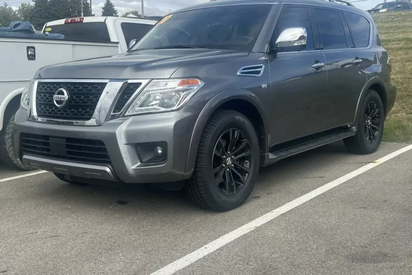 2020 Nissan Armada Platinum photo 1
