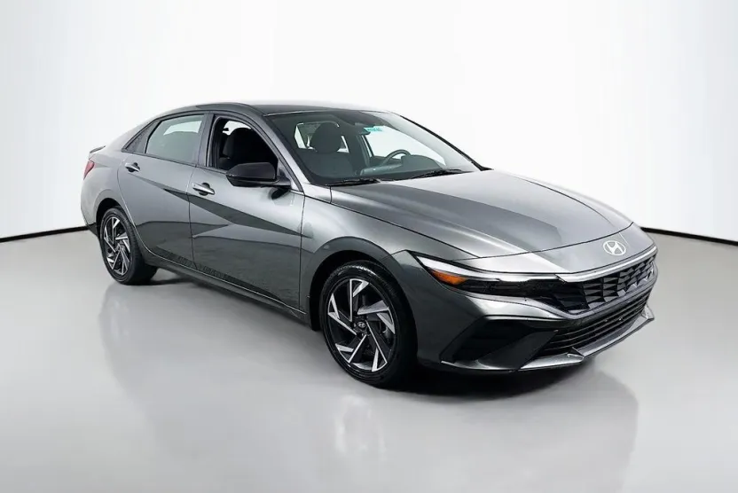 2025 Hyundai Elantra Hybrid SEL Sport photo 1