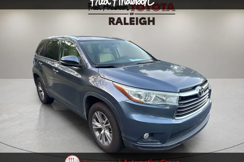 2015 Toyota Highlander XLE photo 1