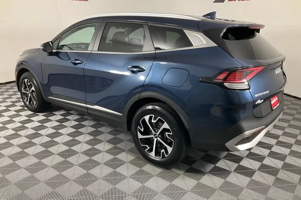 2023 Kia Sportage Hybrid EX photo 1