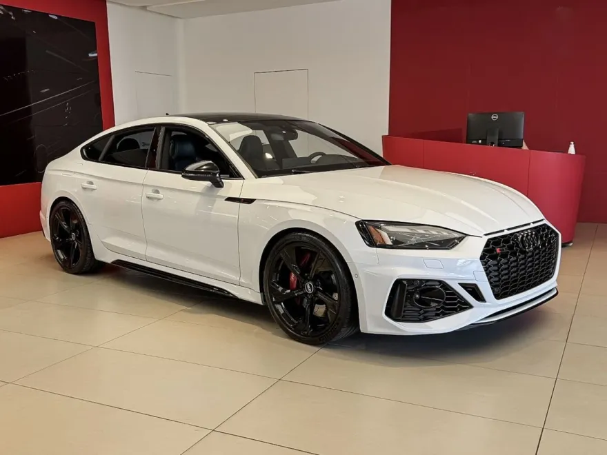 2022 Audi RS 5 photo 1