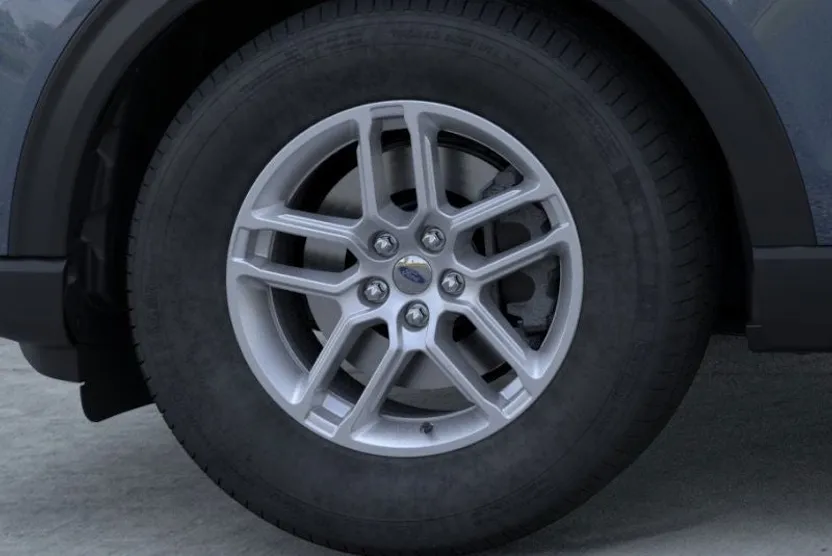 2025 Ford Explorer photo 1