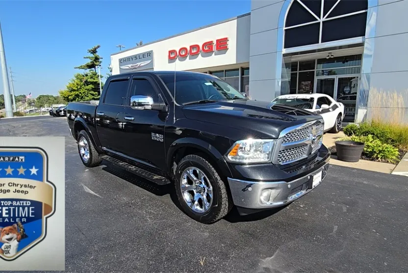 2018 Ram 1500 Laramie photo 1