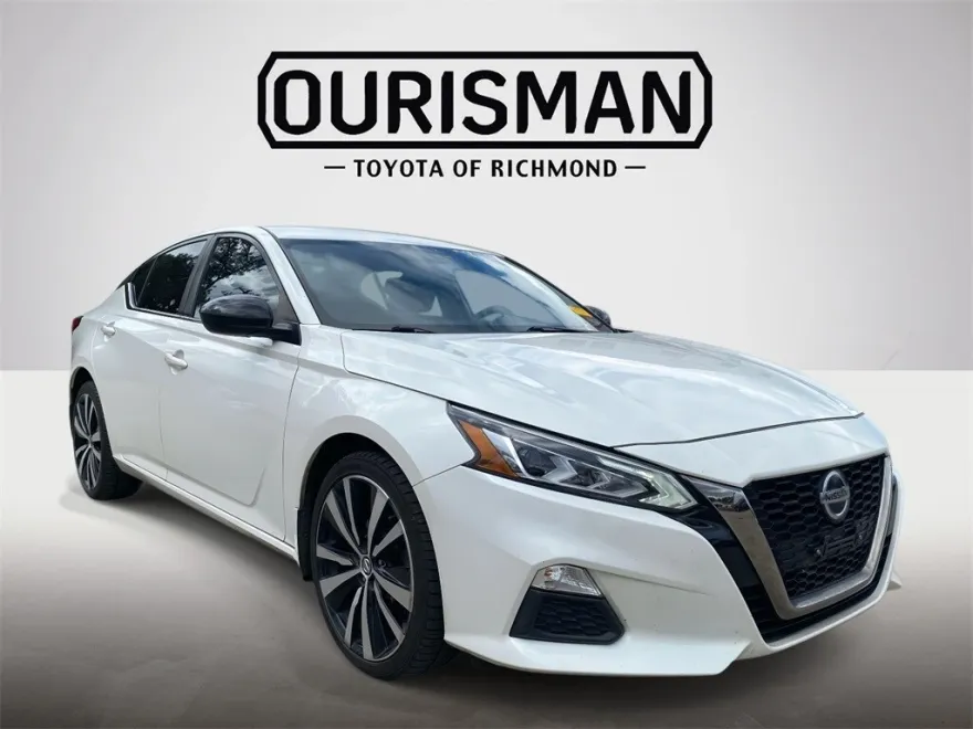 2019 Nissan Altima 2.5 SR photo 1