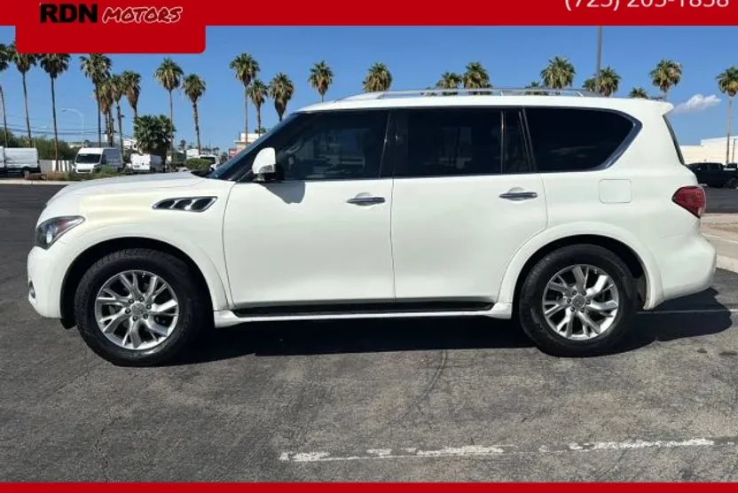 2012 Infiniti QX56 Base photo 1