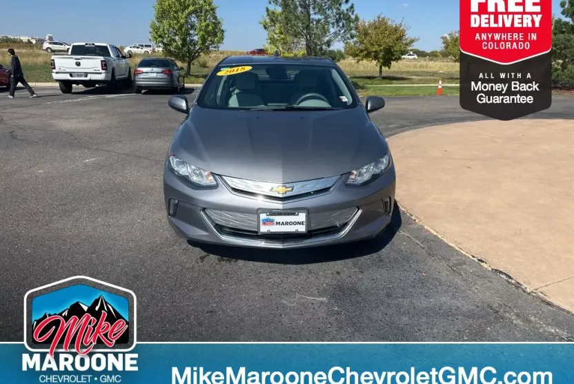 2018 Chevrolet Volt LT photo 1