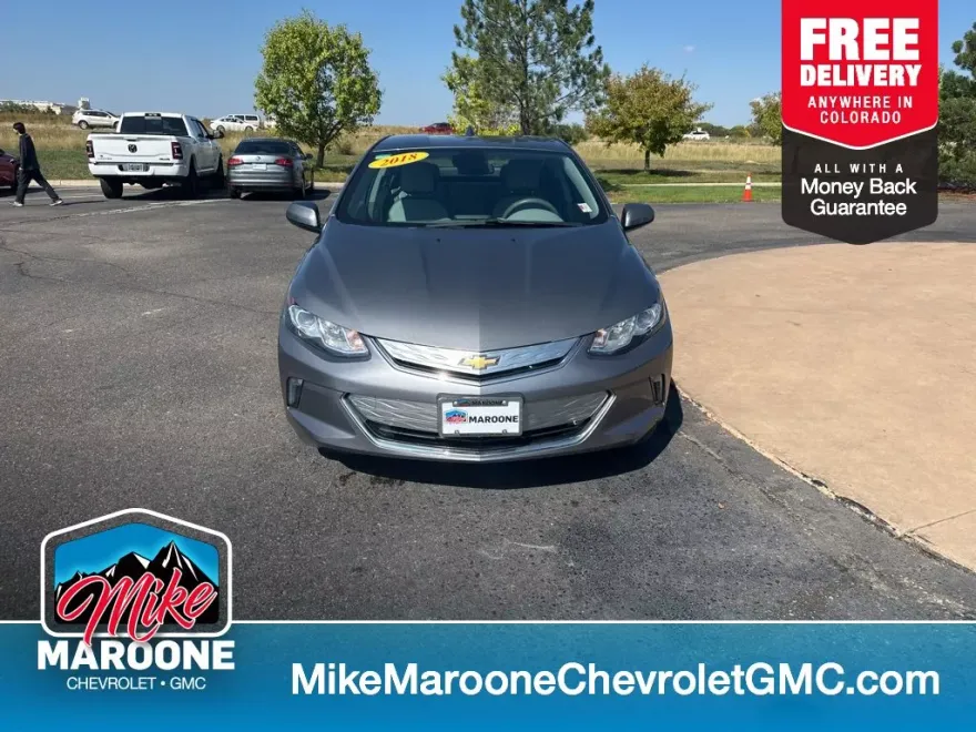 2018 Chevrolet Volt LT photo 1