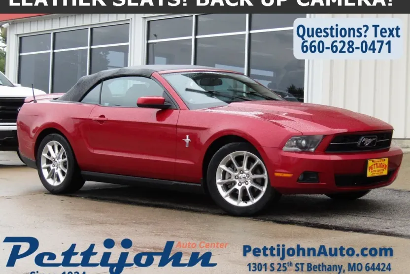 2011 Ford Mustang V6 Premium photo 1