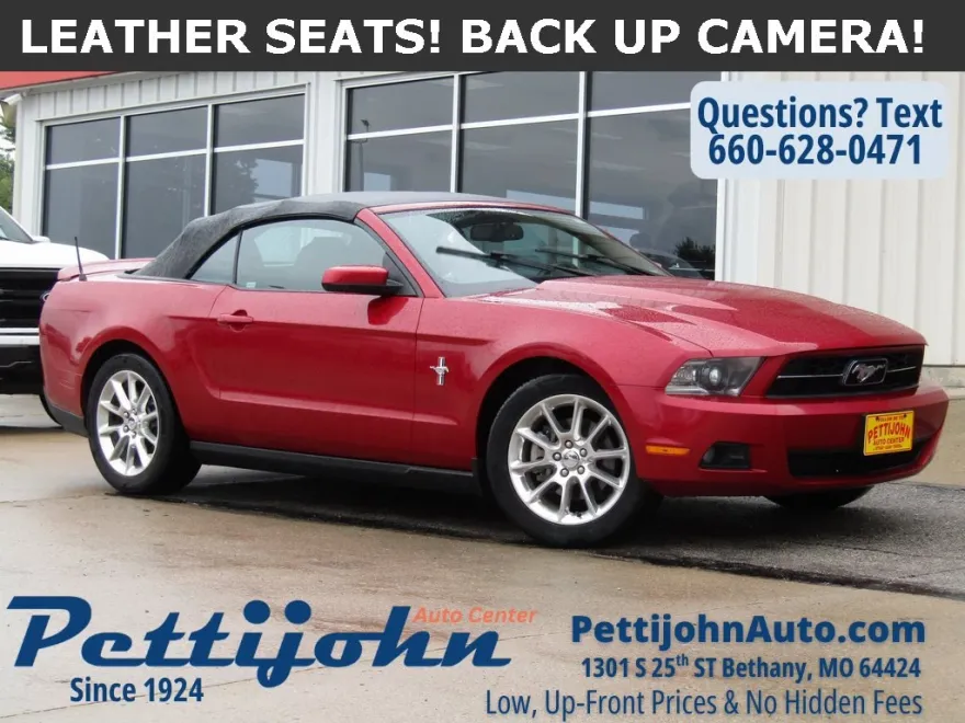 2011 Ford Mustang V6 Premium photo 1