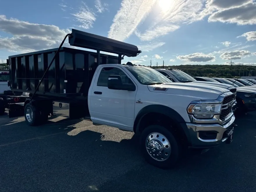 2024 Ram 5500 Tradesman photo 1